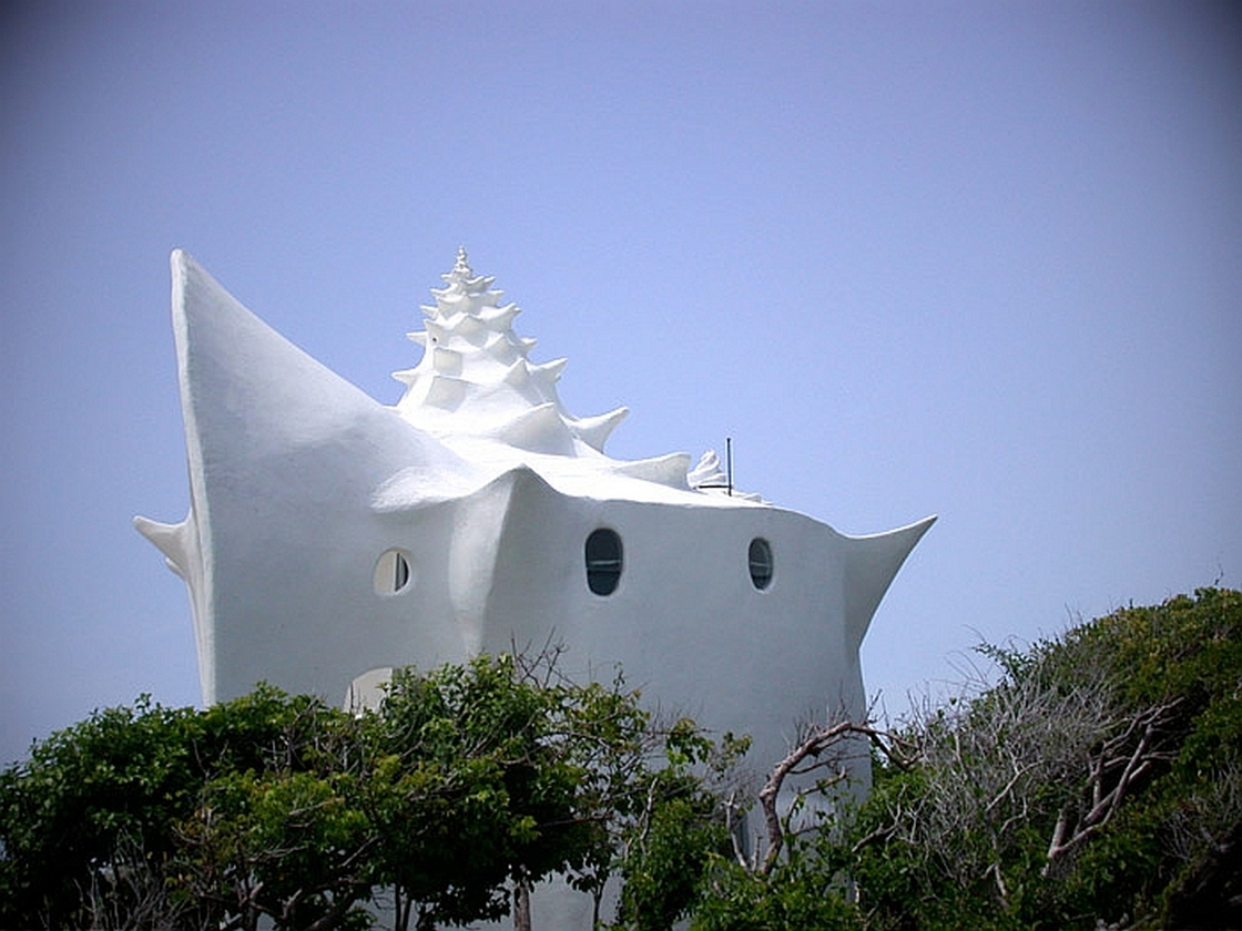 DZIWNE BUDYNKI - Conch-Shell-House-Isla-Mujeres-Mexico2.jpg