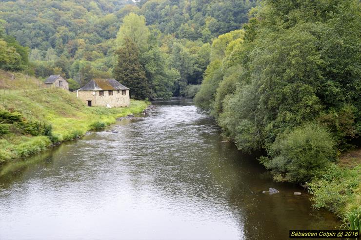 De Comborn-Francja,Zamek - le-chteau-de-comborn-en-corrze_30578243330_o.jpg