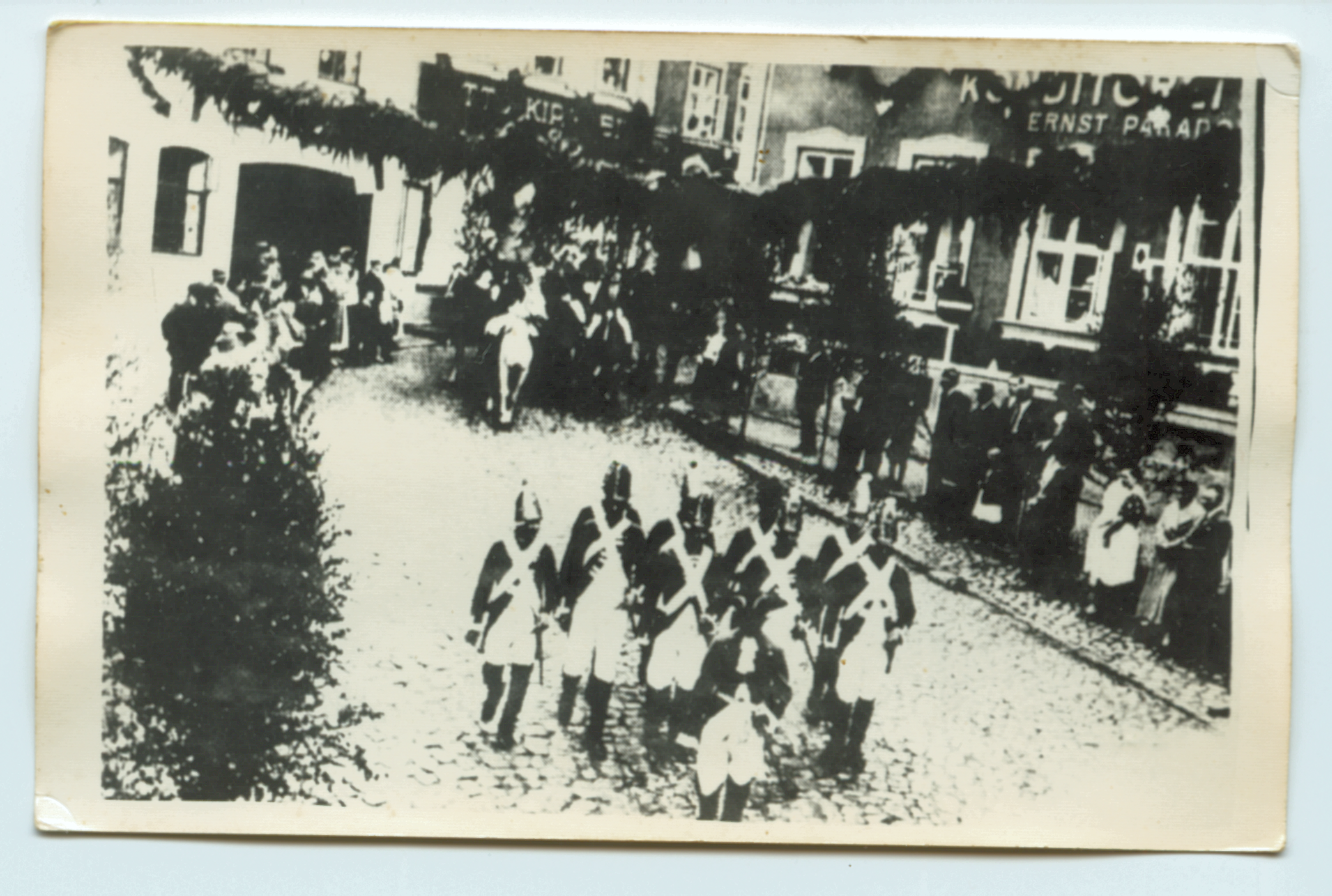 Stare zdjęcia Landsberg - parada w gorowie 2.tif