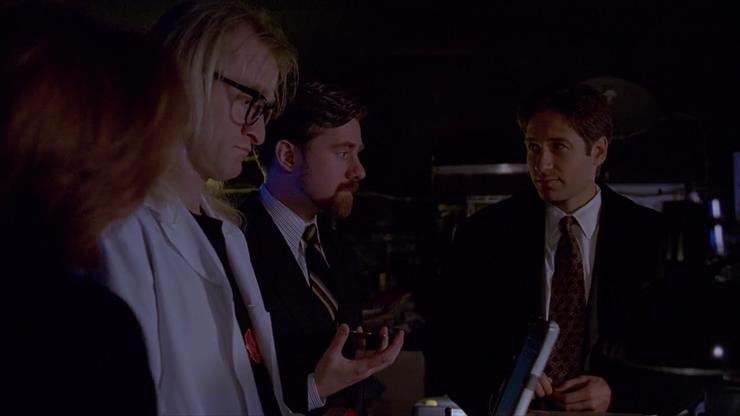 Screenshots - X-Files.S05.Screenshot 2.png