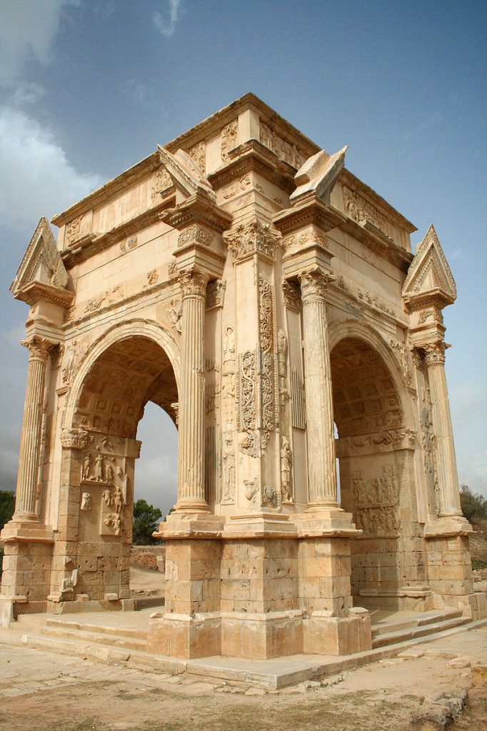 Libia starożytna, obrazy - 800px-Leptis_Magna_Arch_of_Septimus_Severus.jpg