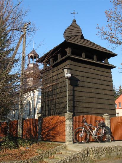 Cerkwie i Kościółki - Prałkowce_dzwonnica.jpg