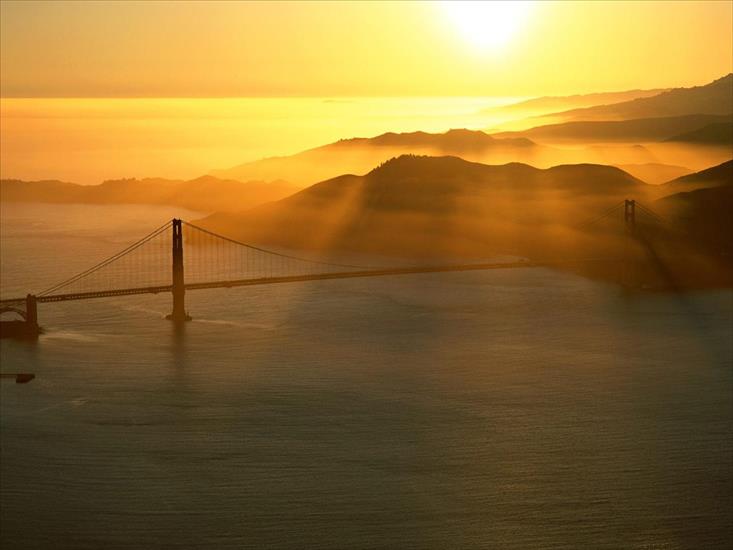 Piekne tapety na pulpit - Golden Gate Sunset.jpg