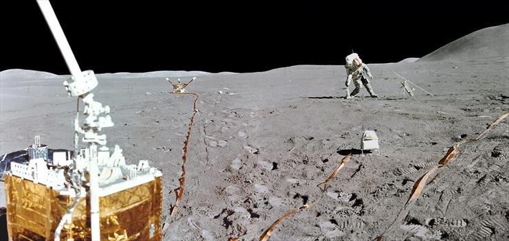 Astronauci Astronauts - Moon 1969-b.jpg