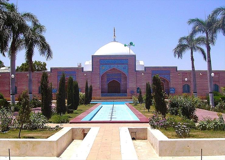 Architektura islamu - Shah Jehan Mosque in Thatta - Pakistan.jpg