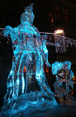 Rzeźby lodowe - rzezba,wykonana,przez,polski,zespol.jpg