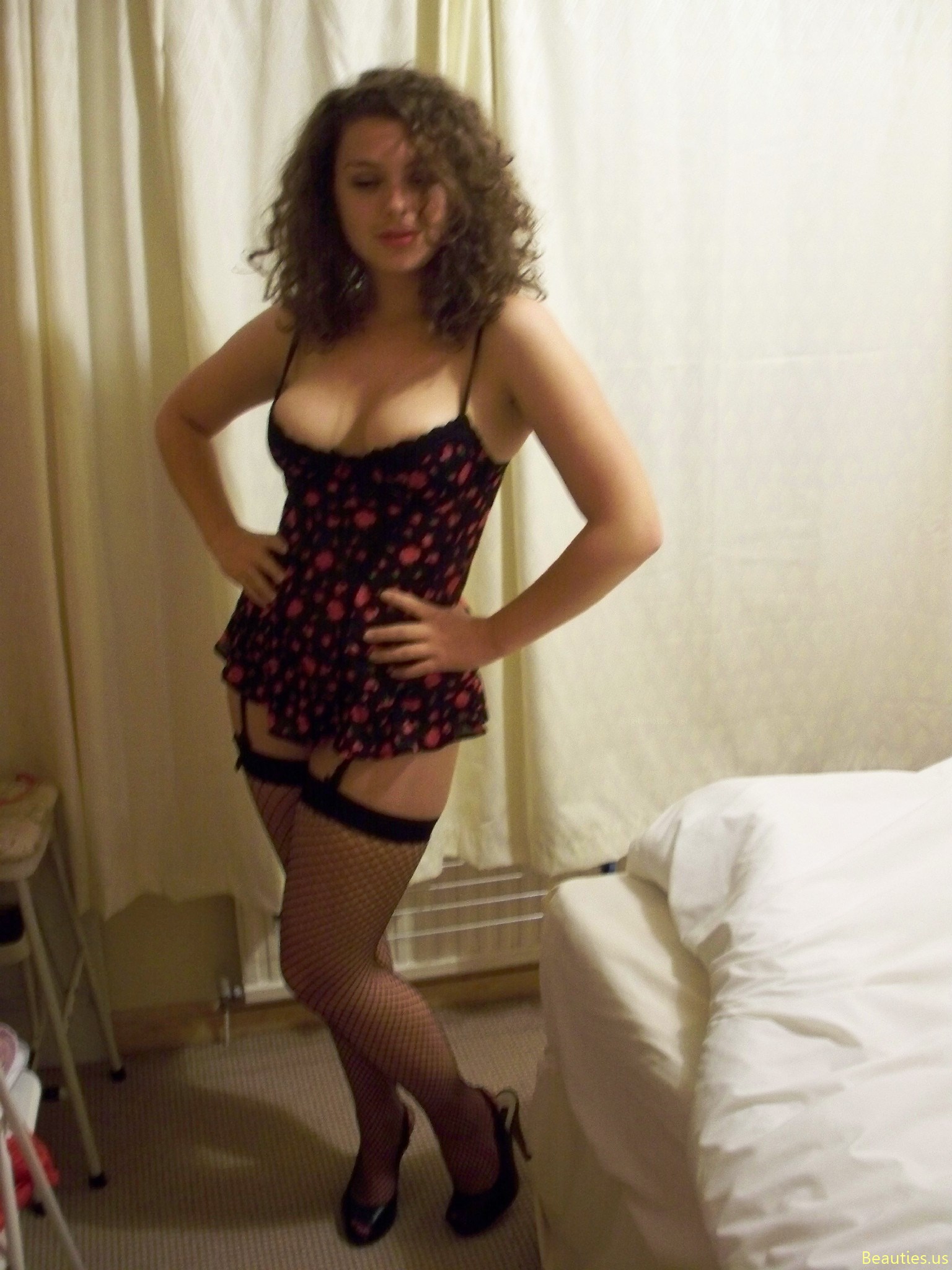 Sweet girl posing in hotel room, on Beach - 1 105.jpg